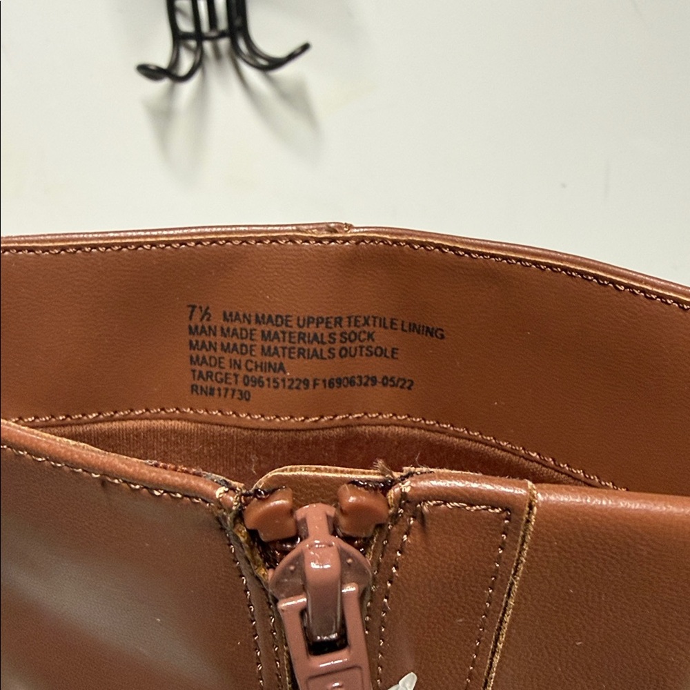 NWT New Day Brown Eve Faux Leather tall Boots sz 7.5 memory foam - Picture 5 of 10